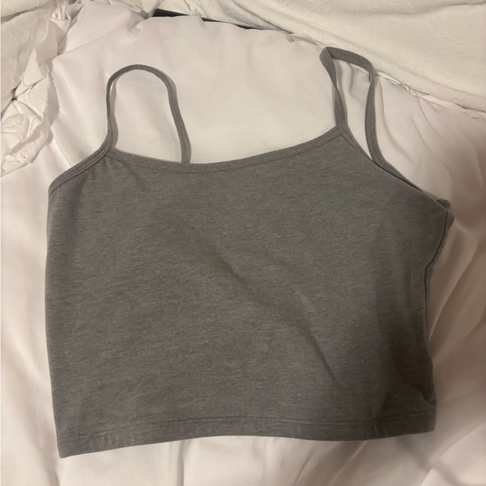 grey cropped tank top